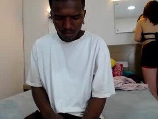Ebony_n_blonde