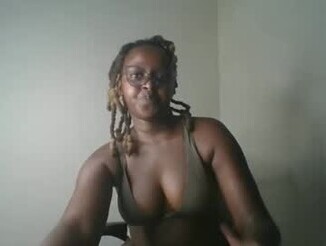 Ellah_simone