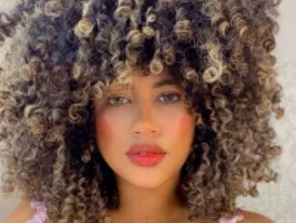 Kendra_curly