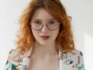 LauraDennis