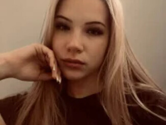 BlondeDoes