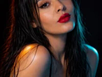 HollyMoon_