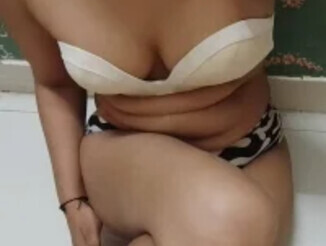 Arohi_069