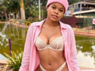 Nelisah_Ebony