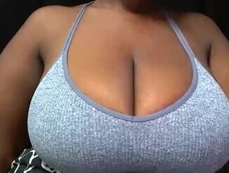 Bigboobsbitchx