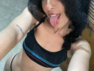 Charlottee_Rosse