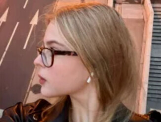 BlondeBombX