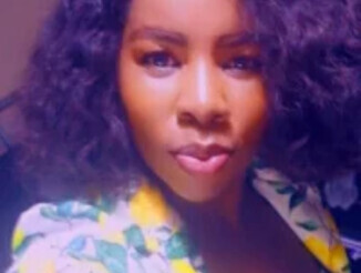 Boobie_Lips