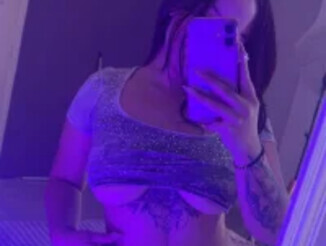 Cloey_bentley2