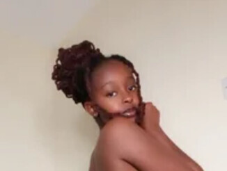 Ellah_simone