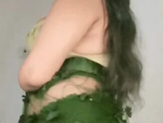Curvy_Nikita_