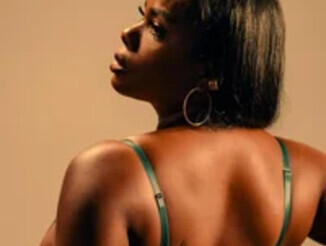 Huge_boobs_ebony_