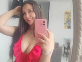 Bella_Karoline