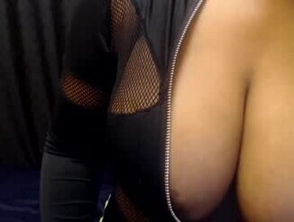 Blackassxx83