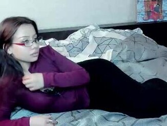 Chillgirlbrunette