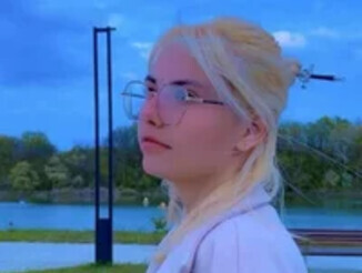 Helen18glo