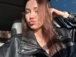 Crystal_Girl_