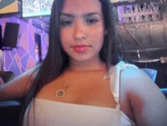 Scarlett_blue01
