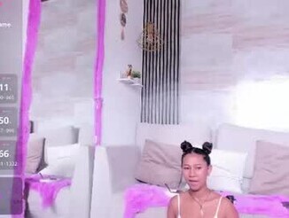 Tyra_pettite