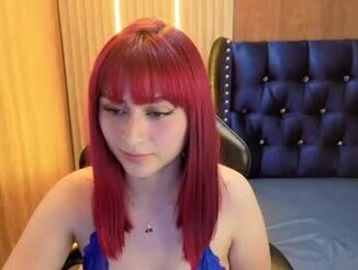 Queen_red_v