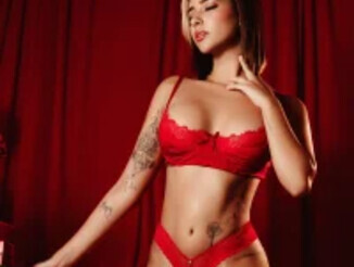 Cloe_bech1