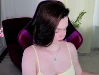Ava_blushy
