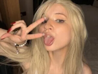 VikkiiSecret