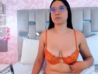 Annievanegas