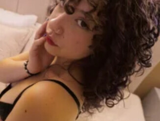 Naira_velvett