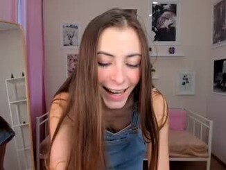 Amy_blare