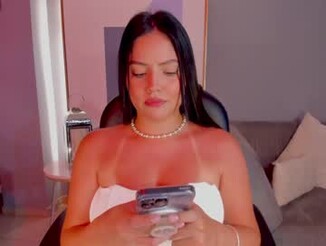 Ninamichelle_
