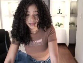 Elenna_snow