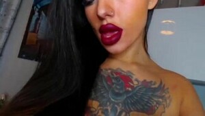 Joannabailes tattooed brunette plays with her round tits 2020-03-12 - MegaCamz.com